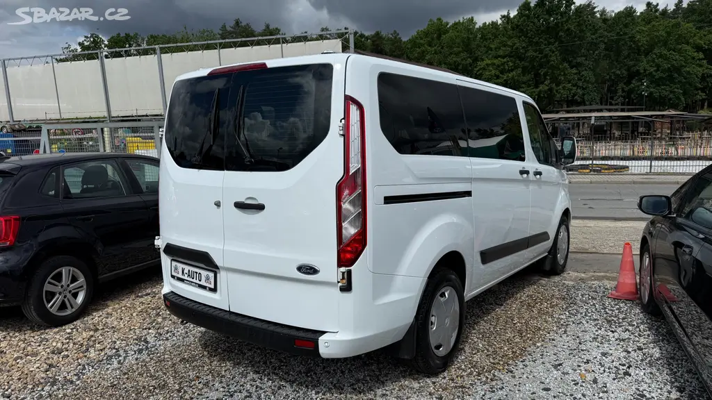 Ford Transit Custom 2.0TDCi 77kW L1H1,9míst - fotka 4