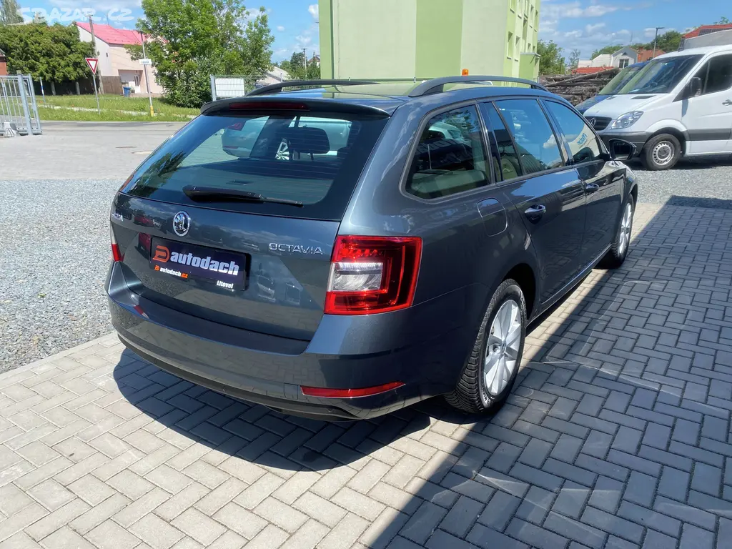 Škoda Octavia, 1.4 TSI 110kW - 1xMAJ.- ALU - fotka 5