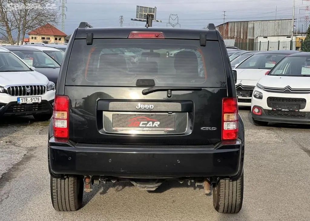 Jeep Cherokee 2.8CRD MANUÁL 6.R.ST. KLIMA manuální - fotka 6