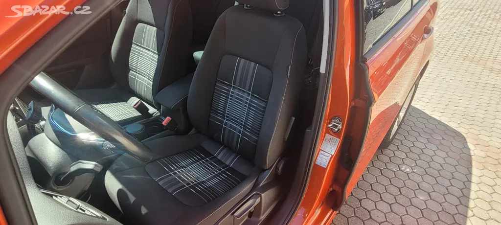 VW Golf Sportsvan 1,2TSi 81kW benzín "Lounge" - fotka 6