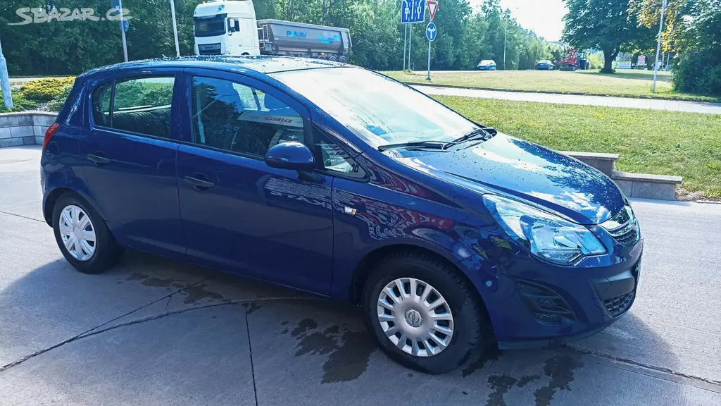 Opel Corsa 1,2 benzin, 2015, 52000 km - fotka 2