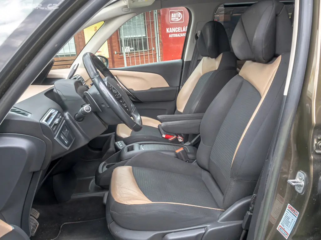Citroën C4 Picasso 2.0HDI 110KW MAT 7sed VÝBAVA - fotka 6
