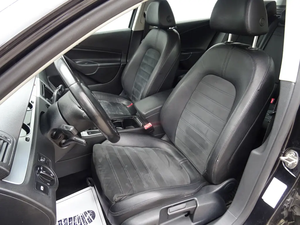 Volkswagen passat 2.0TDi,103kW,NovéČR,2.maj,s.kni - fotka 6