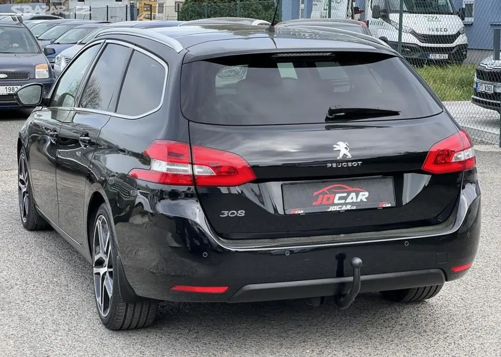 Peugeot 308 1.6HDi NAVI KLIMA TAŽNÉ ALU manuální - fotka 5