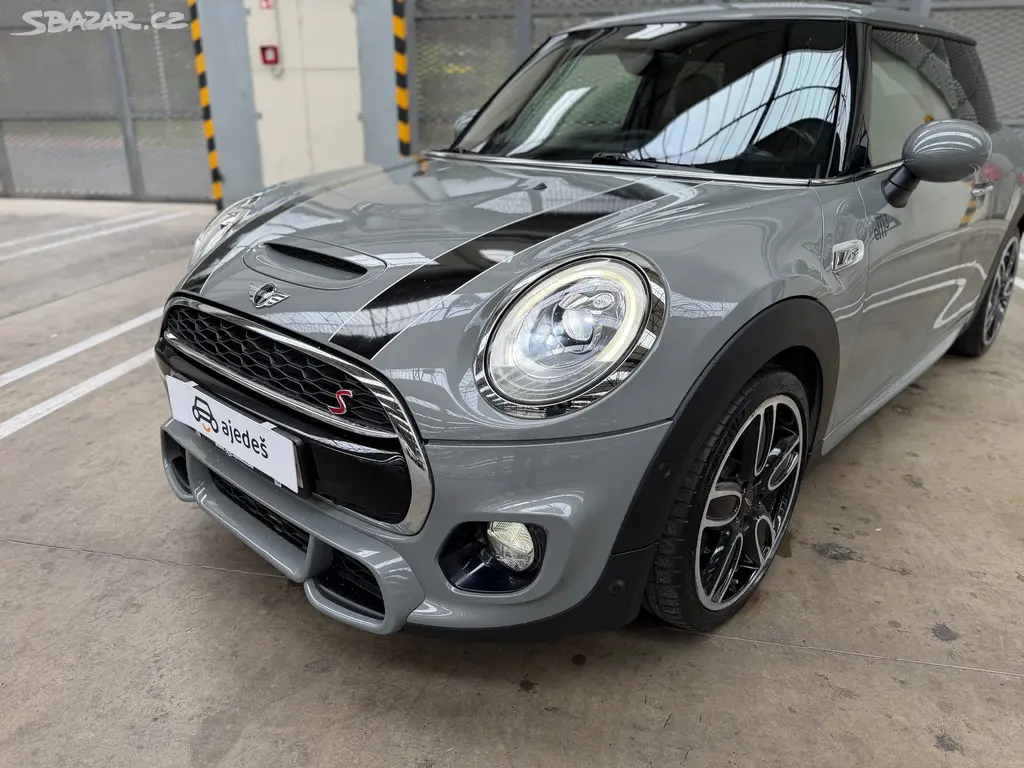 Mini Cooper S, JCW Paket/F56/DPH/ČR/1.majitel - fotka 2