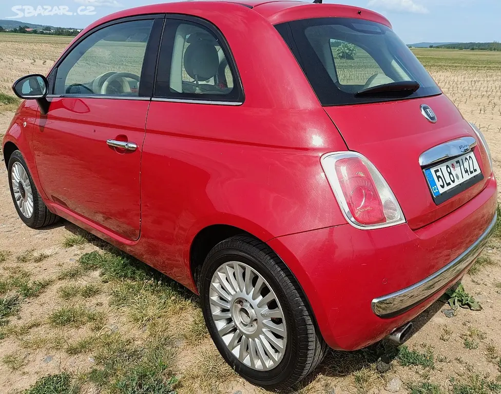 Fiat 500 -1.2 benzin ,STK do 8/2027 ,bohatá výbava - fotka 3