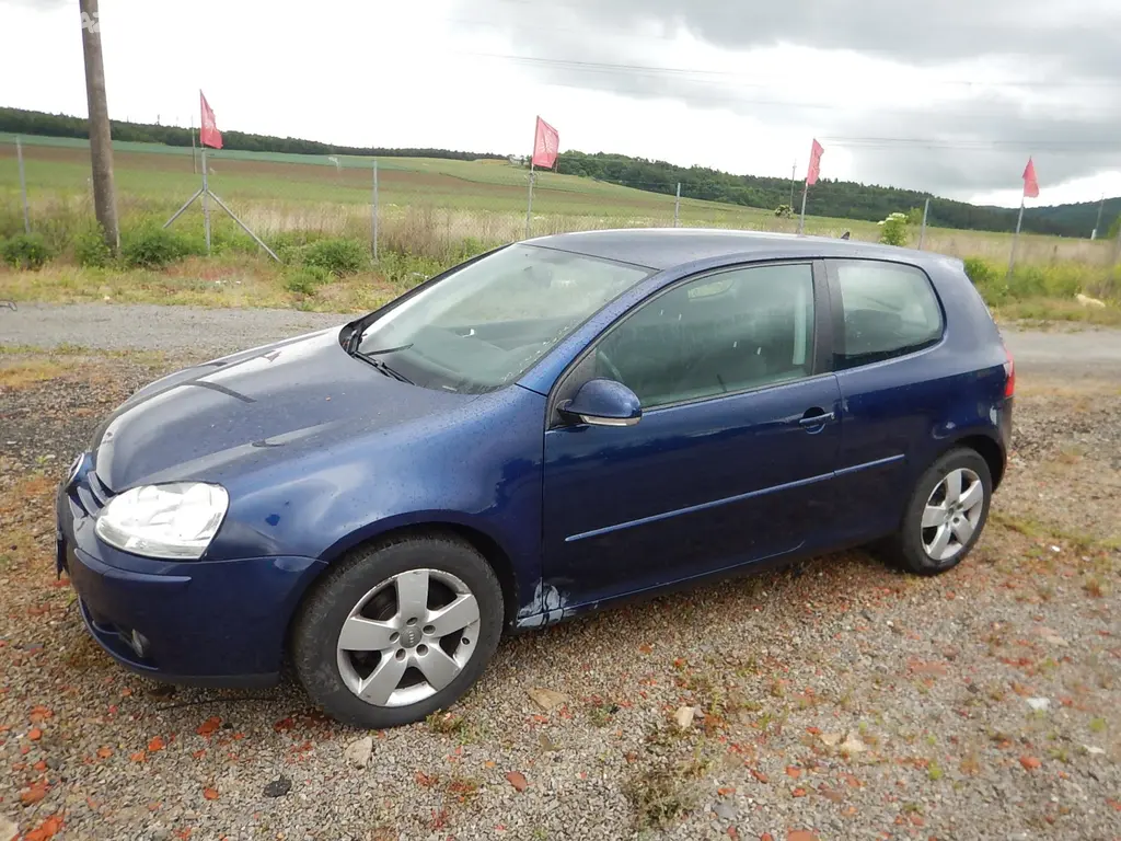 Volkswagen Golf, 1.9 TDi 77 kw - fotka 2