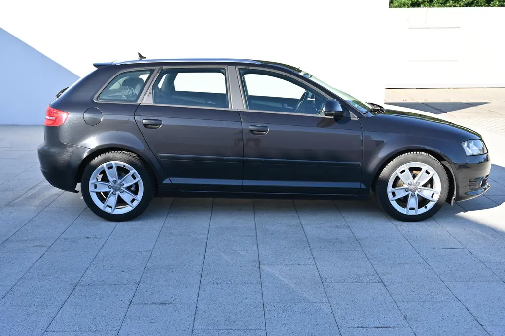 Audi A3, Sportback 2.0TDI 103KW 1/2010 - fotka 4