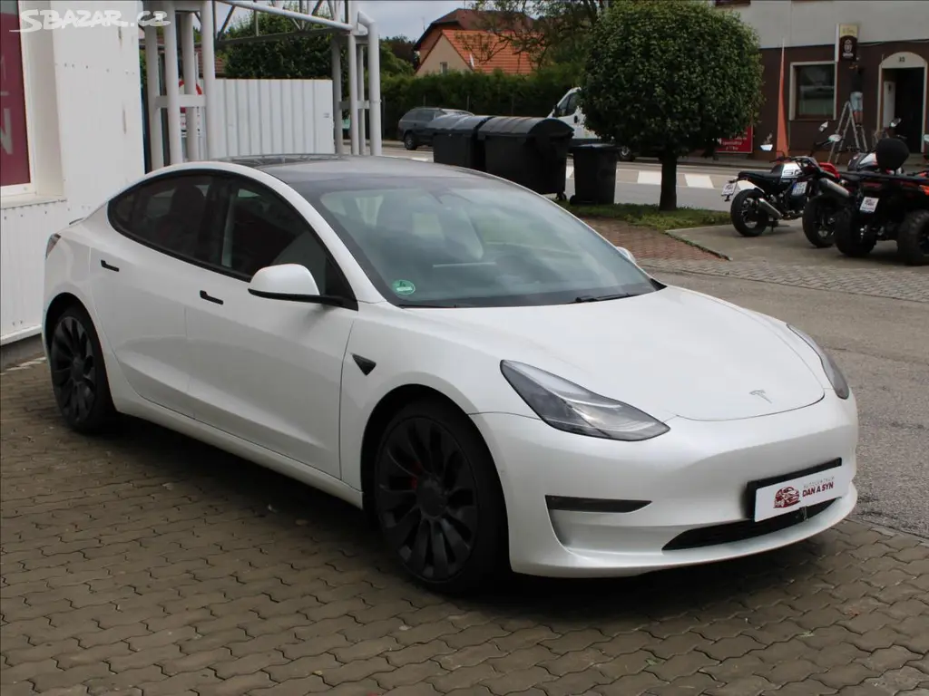 Tesla Model 3, LONG RANGE AWD - fotka 2
