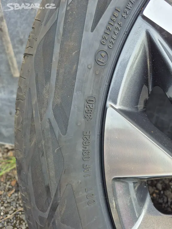 Rezervní kolo Hyundai Tucson - fotka 3