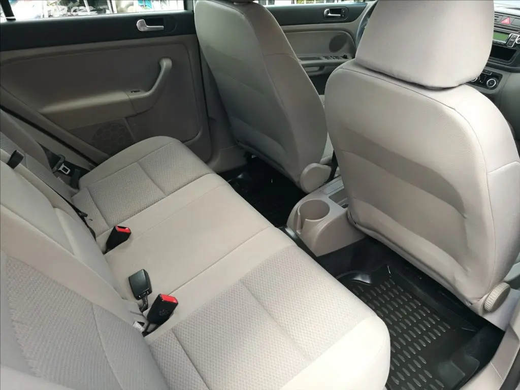 Volkswagen Golf Plus, 1,6 i DSG 75 kW - fotka 6