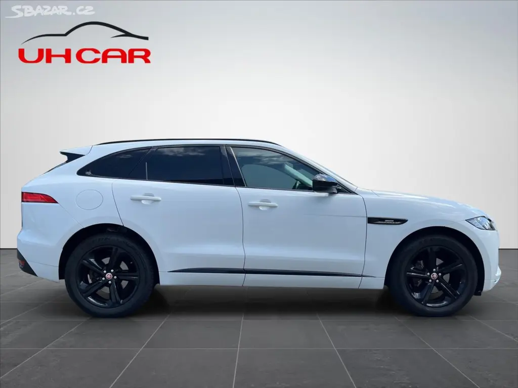 Jaguar F-Pace, 2,0 D 132kW R-SPORT 4x4 - fotka 4
