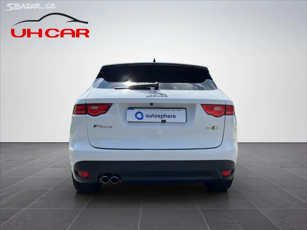 Jaguar F-Pace, 2,0 D 132kW R-SPORT 4x4 - fotka 6