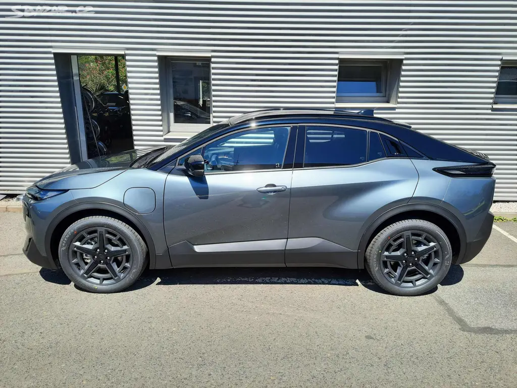 Subaru, Uncharted Executive 77 kWh AWD - fotka 4