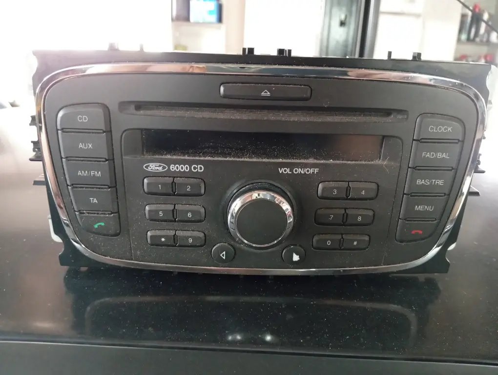 Náhled: AUTORADIO Ford Focus II C-MAX S-MAX Mondeo MK4 07