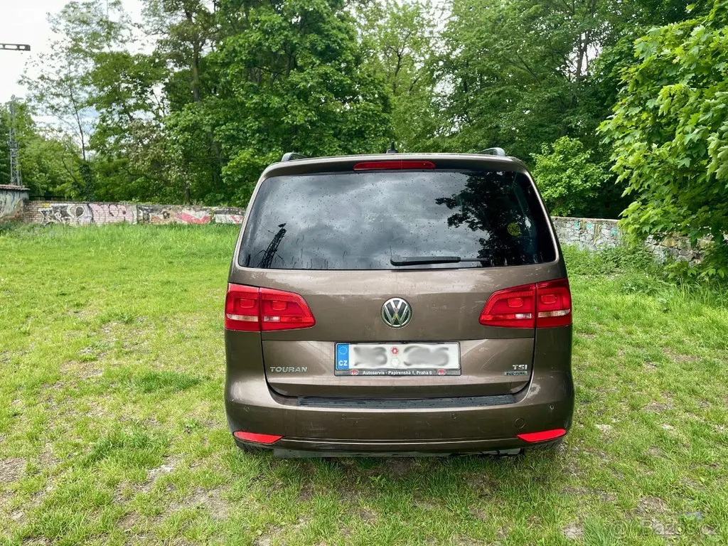 Volkswagen Touran 1,4 7 místný, automat, 2014 - fotka 5