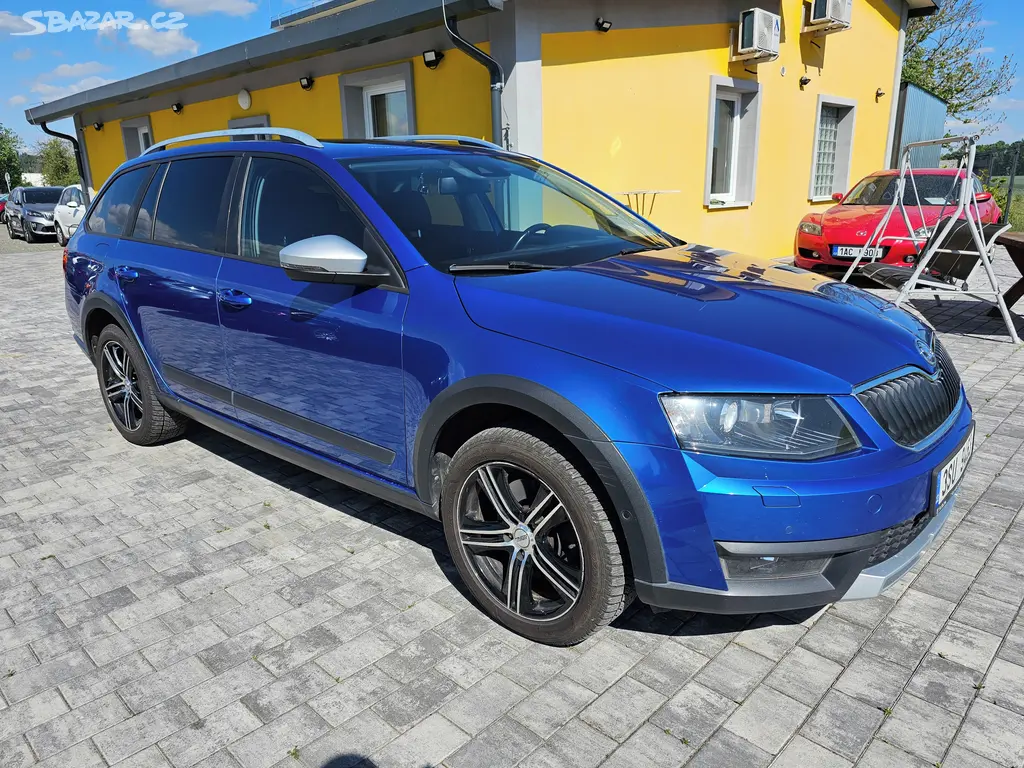 Škoda Octavia, Scout 2.0TDI 135kw,DSG,nez.top - fotka 3