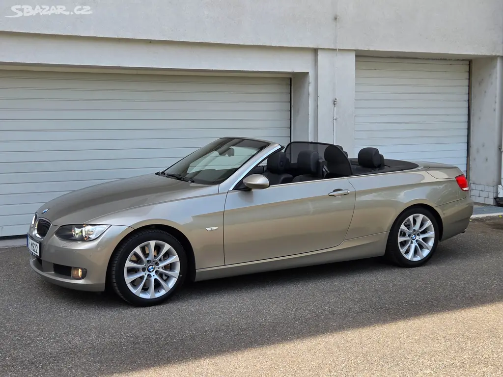 BMW Řada 3, 330i 200Kw Aut Kabrio 60t.km - fotka 4