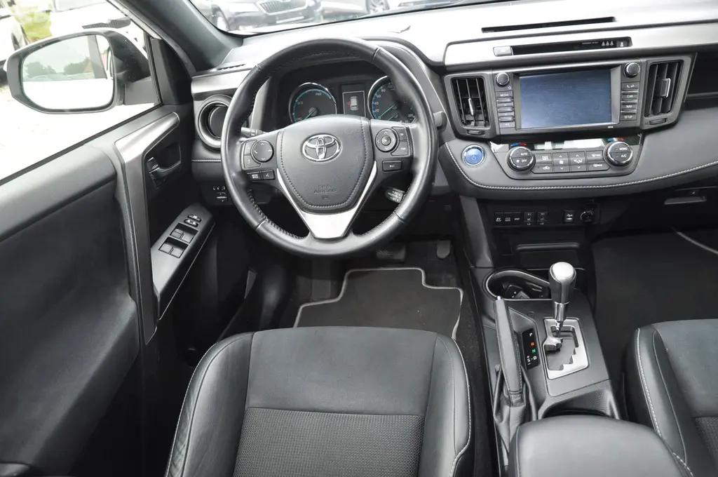 Toyota Rav4, 2.5 Hybrid - fotka 5