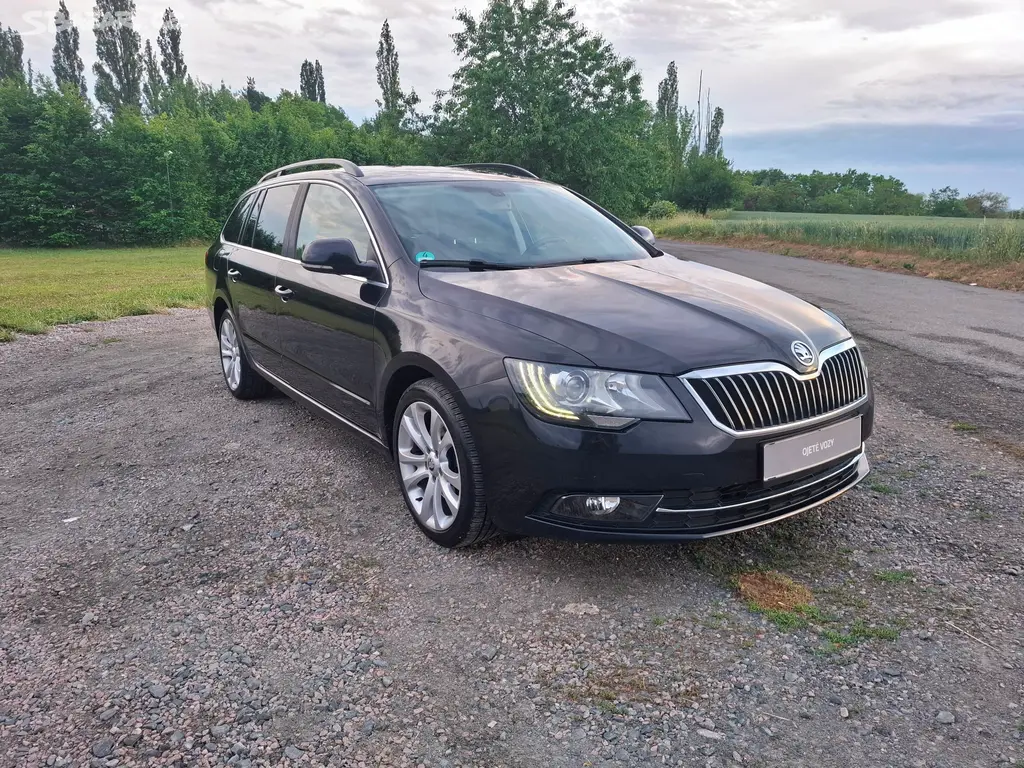 Škoda Superb II kombi 2.0TDi 103kW,DSG,tažné zař. - fotka 3