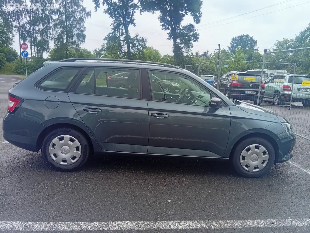 Škoda Fabia Kombi 1,0 TSI 70Kw TK do 6/2028 - fotka 3