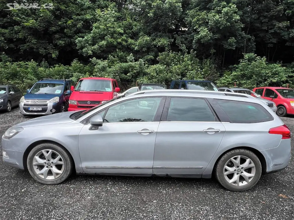 Citroen C5 Tourer 2.0HDI 103kW Exclusive težné STK - fotka 3