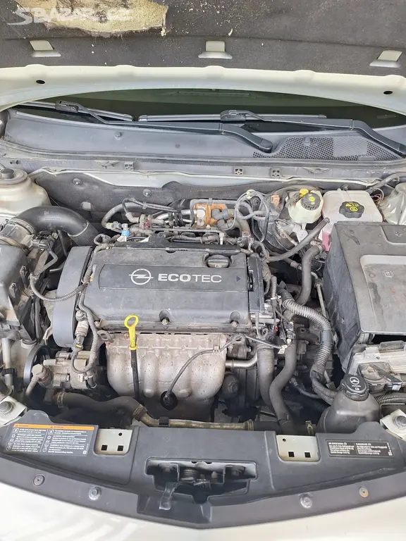 Opel Insignia 1.8 103kw , benzín. Pěkný stav - fotka 5