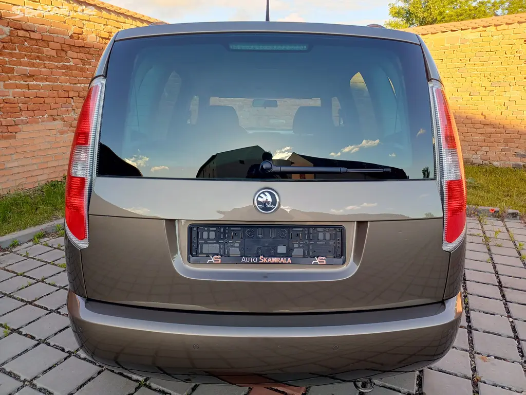 ŠKODA ROOMSTER 1.2 TSI 63 KW AMBITION - fotka 4