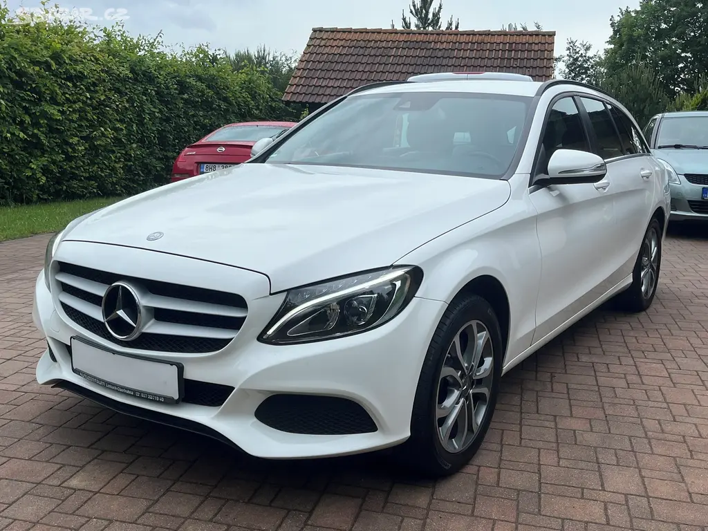Mercedes-Benz C 220 d 125kW LED Tempomat Manuál - fotka 3