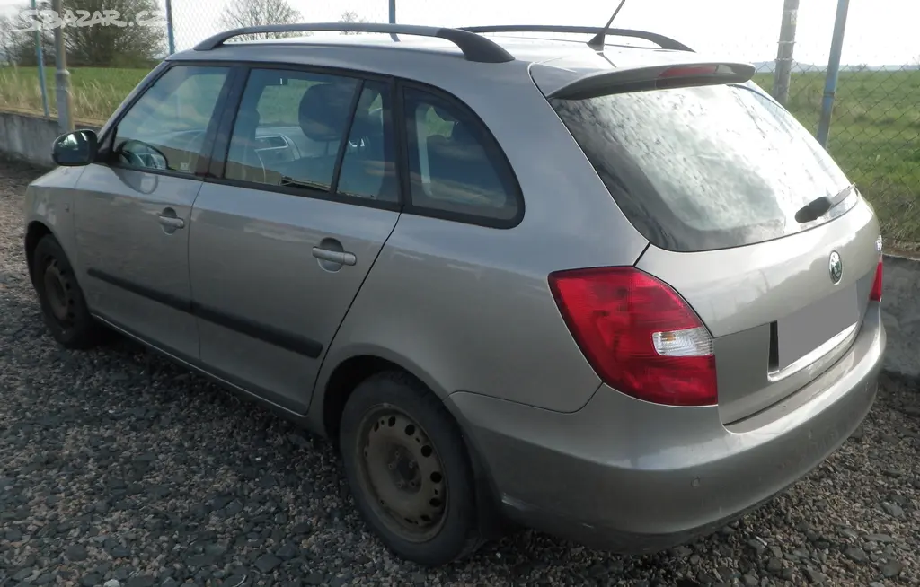 Škoda Fabia Combi 1.4i 16V 63 kW - fotka 3
