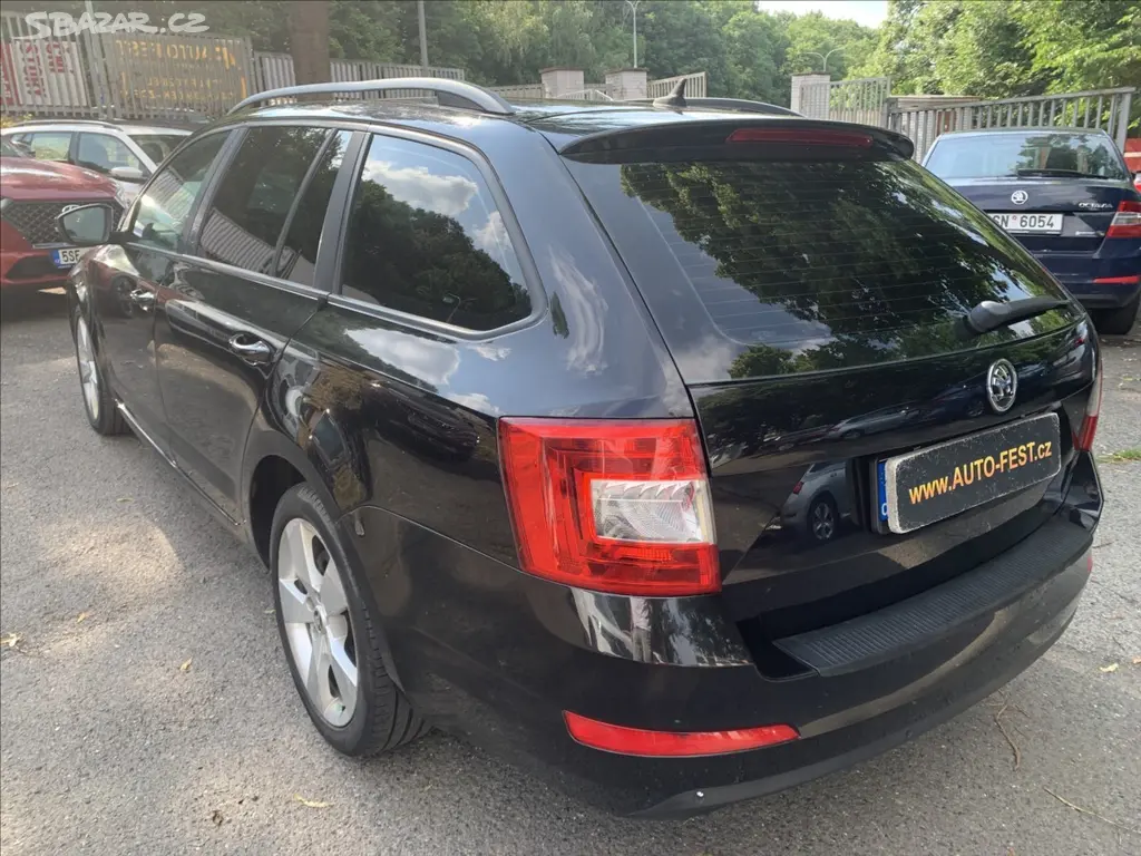 ŠKODA OCTAVIA - fotka 5