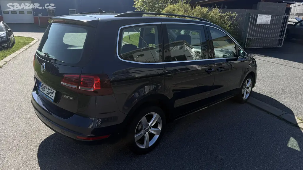Volkswagen Sharan, 2.0 TDI 110KW DSG 7MÍST - fotka 6