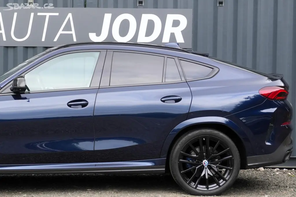 BMW X6, 40i xDrive, ČR, Masáž, Webasto - fotka 3