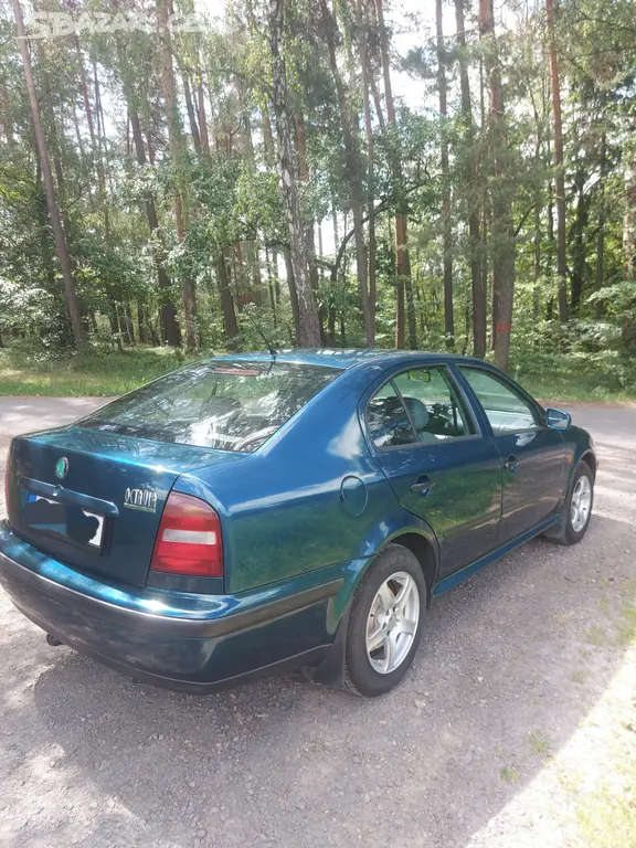 Škoda octavia 1-1.6 mpi 55kw - fotka 6