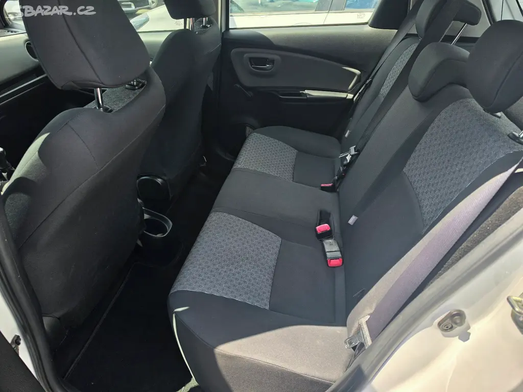 Toyota Yaris1.0 VVTi Klimatizace - fotka 5