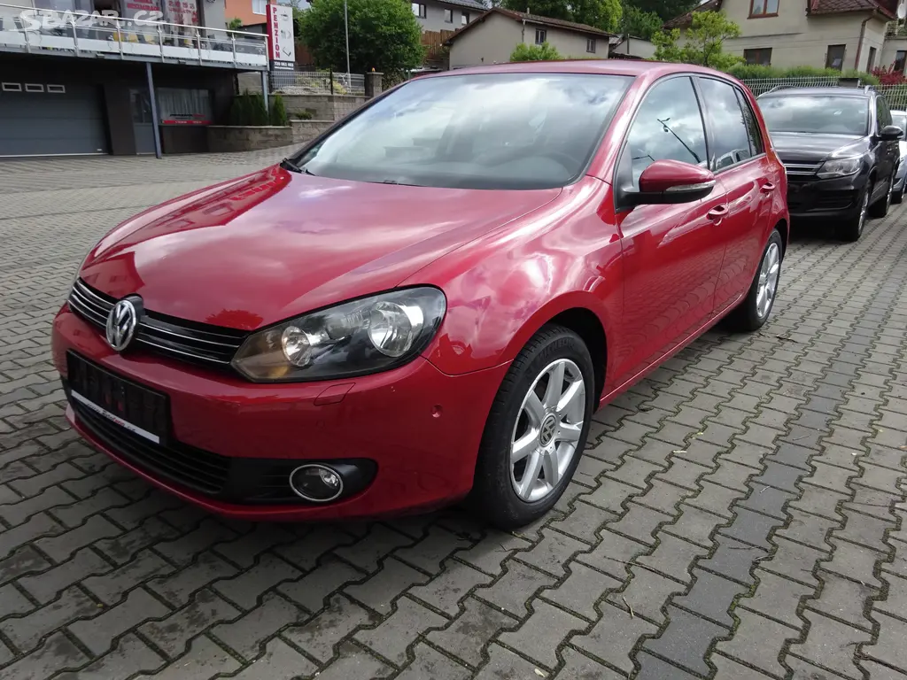Volkswagen Golf, 1.2TSi 77kW.Comfort. Sv.kniha