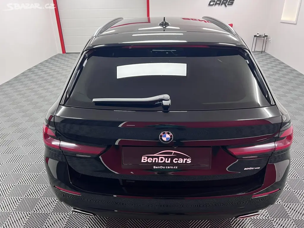 BMW Řada 5, 520 d Xdrive 140 kW Premium - fotka 5