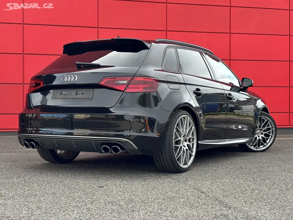 Audi S3 8V Sportback 2.0 TFSI 221kW Quattro MANUÁL - fotka 2