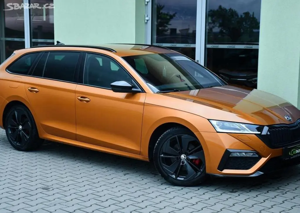 Škoda Octavia 2.0TDi RS DSG 1M ČR 147 kw - fotka 2