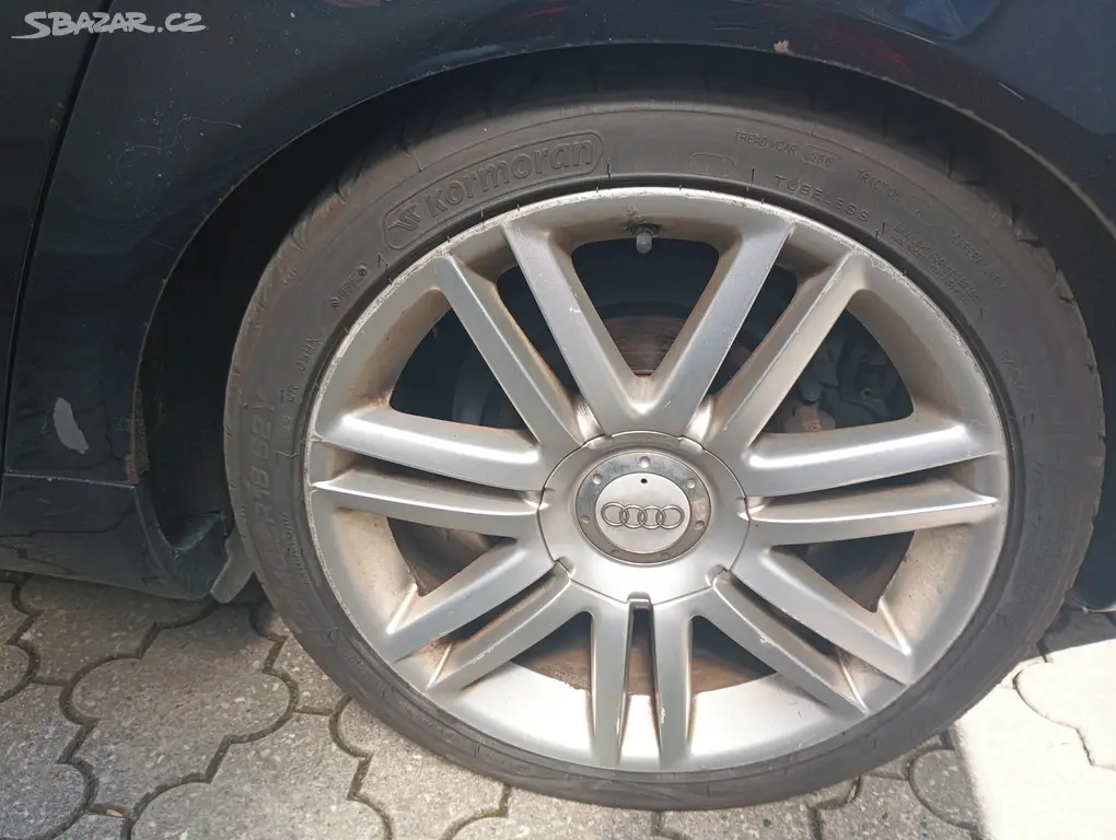 Audi A4 B7 - fotka 4