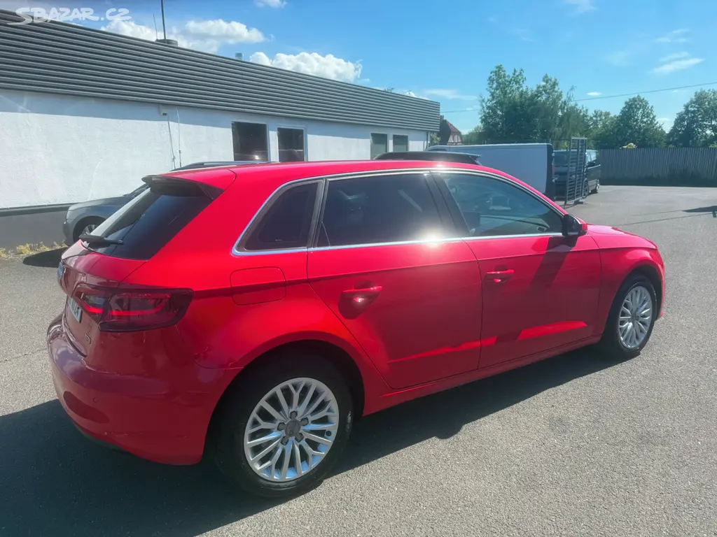 Audi A3 Sportback 1.4 TSI 90 KW DSG, 110 000 km - fotka 6
