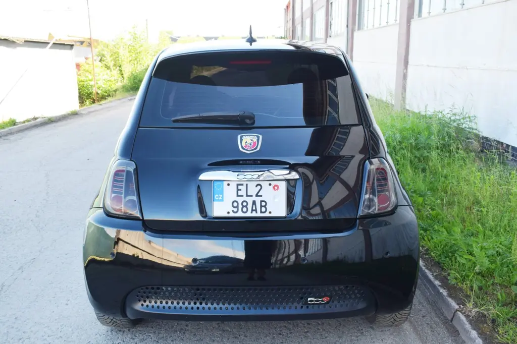 Fiat 500E ABARTH ELECTRIC/2015/KŮŽE/NAVI - fotka 3