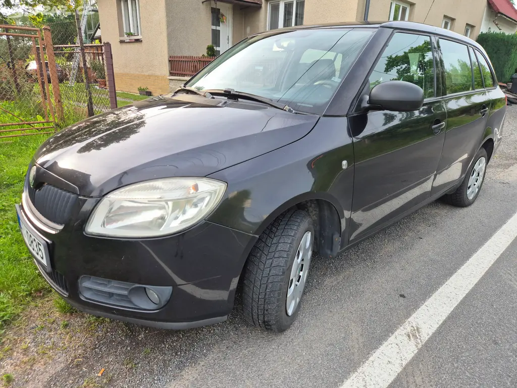 Škoda Fabia II, combi1,4 MPi, 12/2009,původ ČR - fotka 3