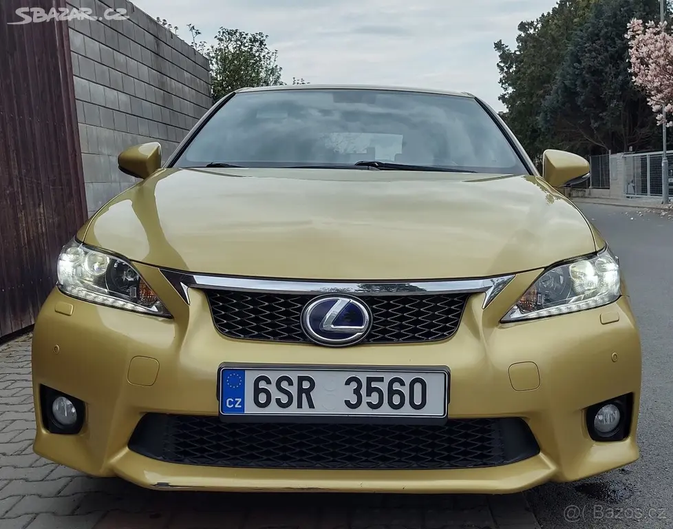 Lexus CT200h F Sport Xenon.Navi.Servis.Pneu.Kola - fotka 5