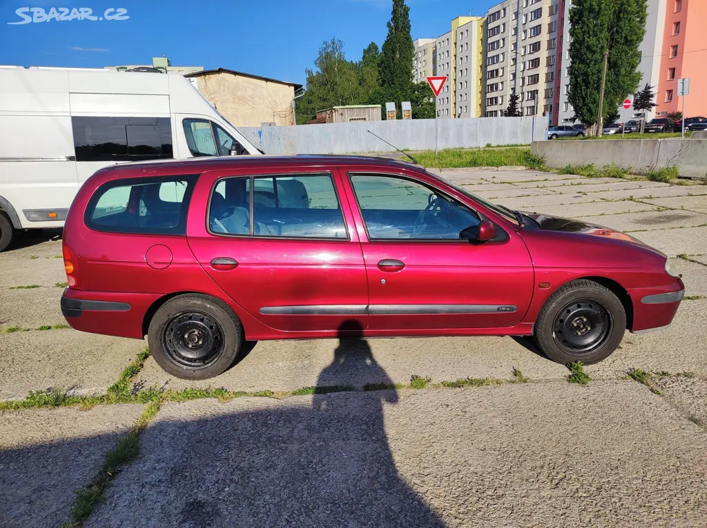 Renault Megane kombi 1,6 16V, r.v.1999, 312 000 km - fotka 2