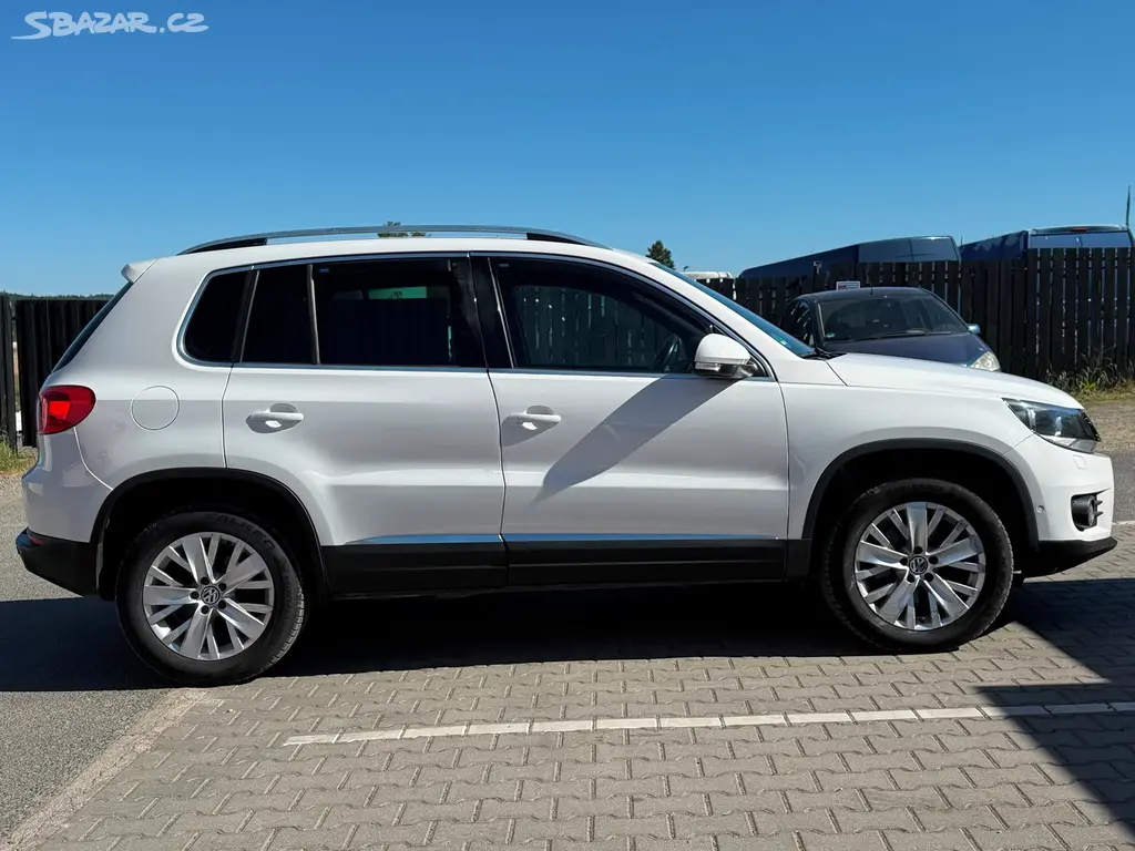 VOLKSWAGEN TIGUAN 2.0 TSI 4X4 DSG AUTOMAT 2013 - fotka 2