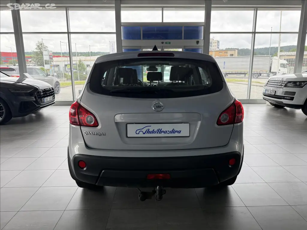 Nissan Qashqai, 2,0 dCi,4X4,TAŽNÉ,SERVISKA,Č - fotka 5
