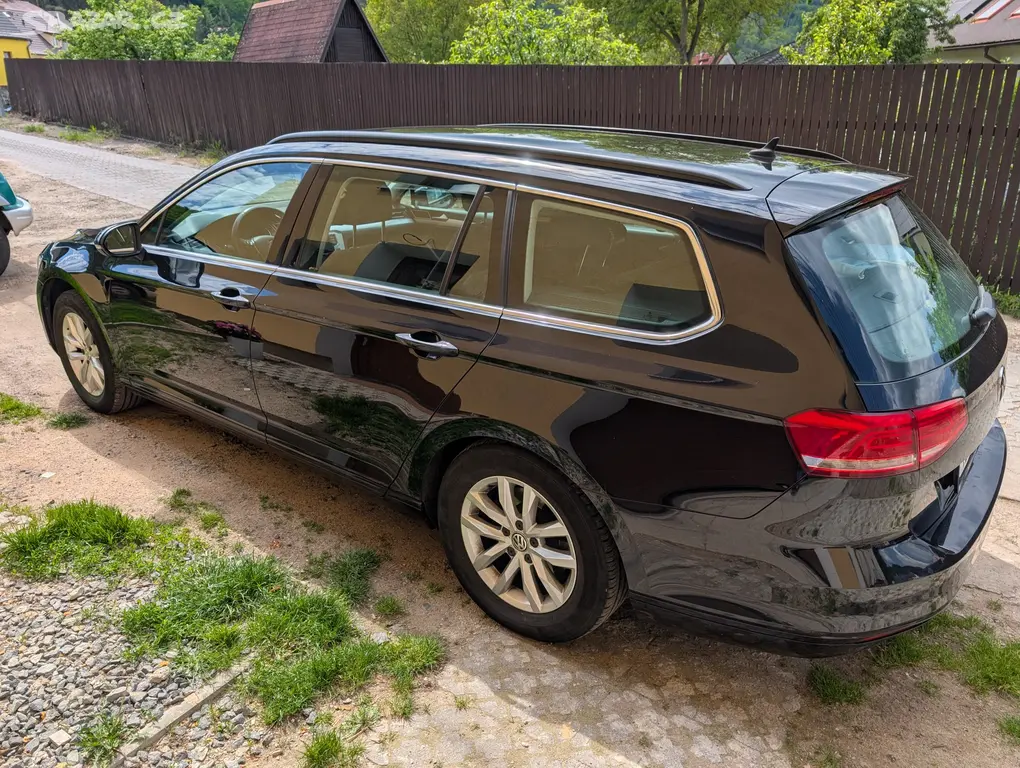 Volkswagen Passat B8, 2015, 1.6 TDI, 258 500 km - fotka 4