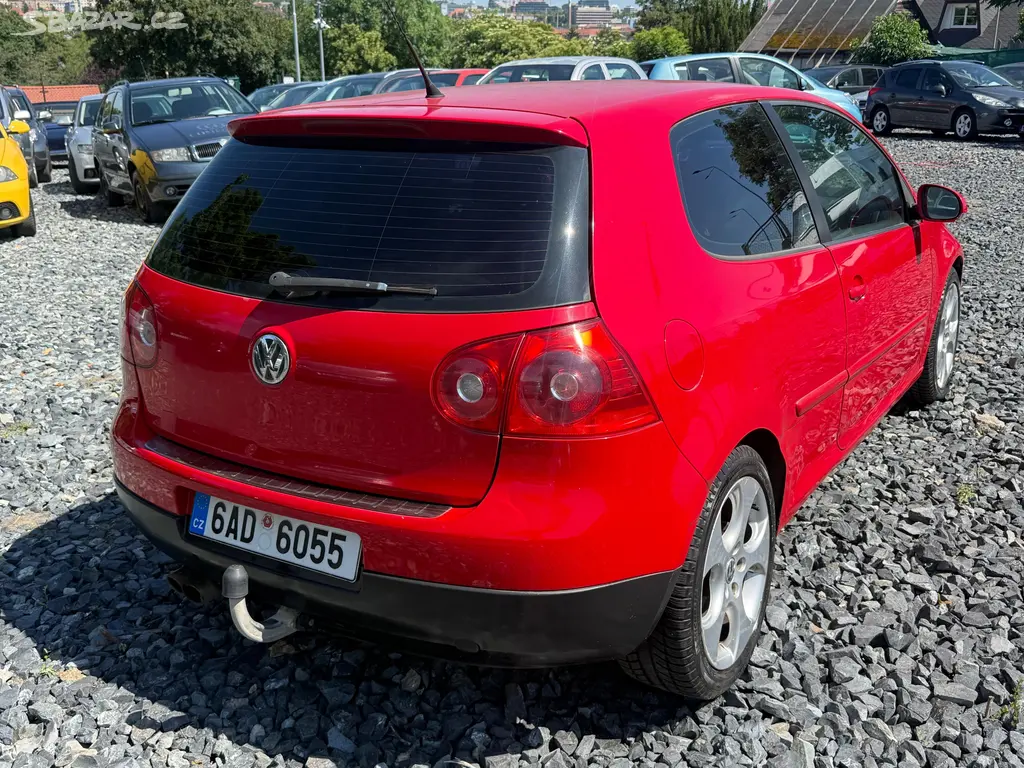 Volkswagen Golf, GT 1.4i Turbo Kompresor 125kw - fotka 5