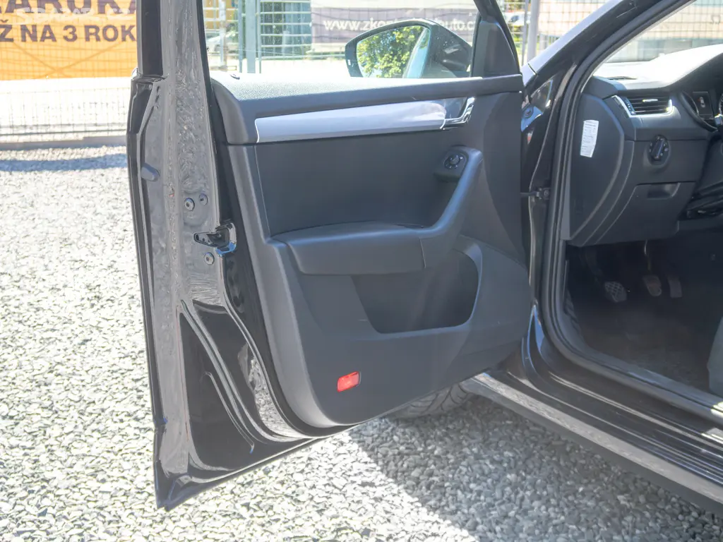 Škoda Octavia 2.0TDI 110KW nové v ČR - fotka 4